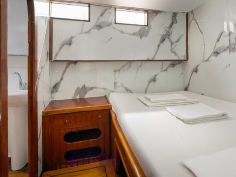 Double Cabin